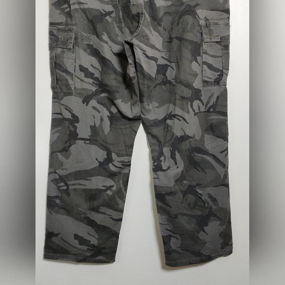 Wrangler Grey Camouflage Cargo Pants